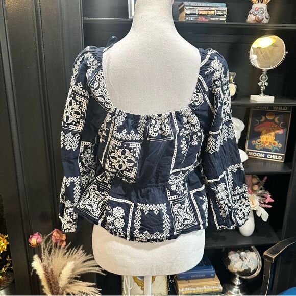 Greylin Rheena Embroidered Top Size Large - Picture 8 of 13